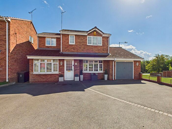 4 Bedroom Detached House For Sale In Chaucer Drive, Galley Common, CV10
