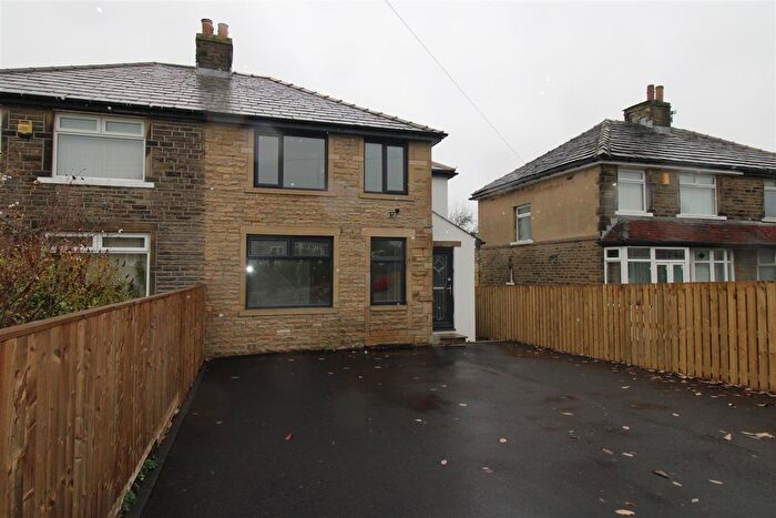 4 Bedroom Semi Detached House To Rent In Mandale Road, Bradford, BD6