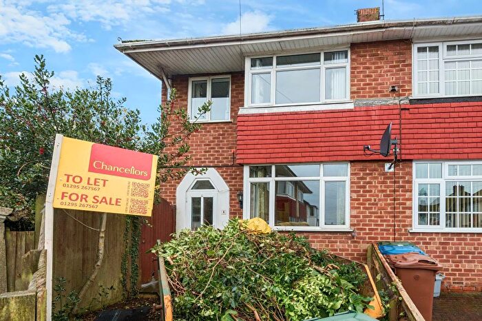 3 Bedroom End Of Terrace House To Rent In Banbury, Oxfordshire, OX16