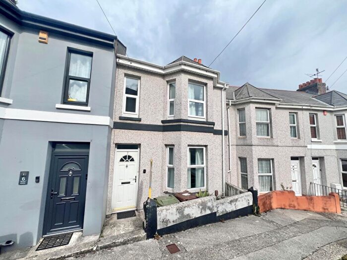 4 Bedroom House To Rent In Mostyn Avenue, Plymouth, PL4