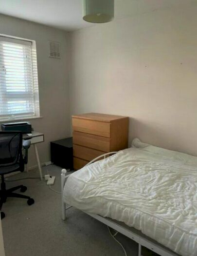 2 Bedroom Flat To Rent In St. Thomas Road, London, W4