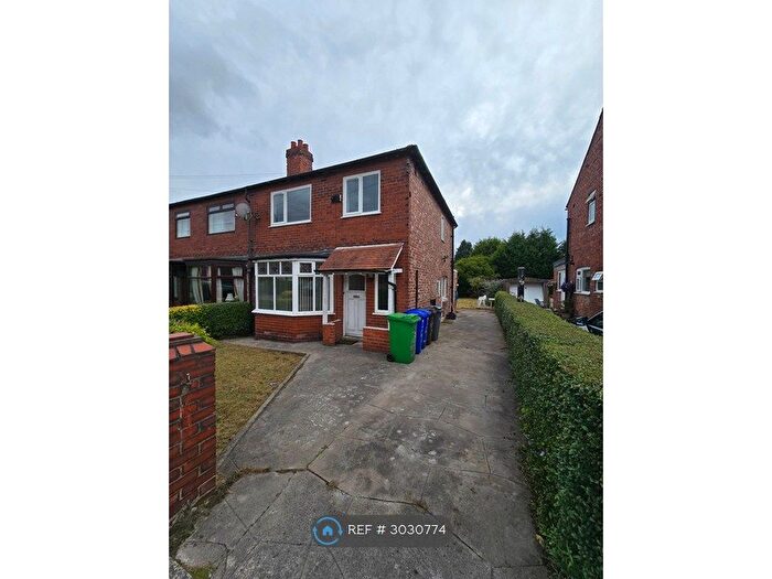 3 Bedroom Semi-Detached House To Rent In Lambton Road, Manchester, M21