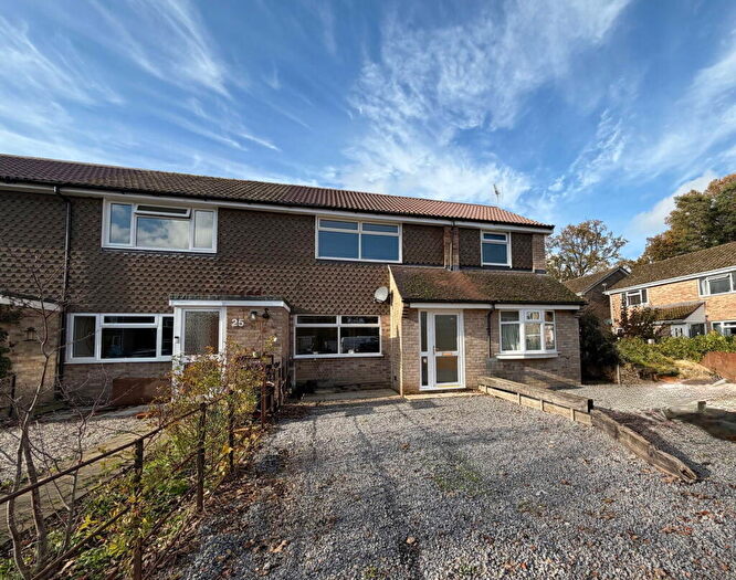 2 Bedroom Terraced House To Rent In Skippons Close, Newbury, RG14