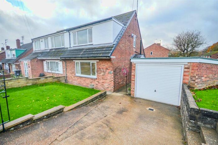 3 Bedroom Semi-Detached House To Rent In Arnold Avenue, S12