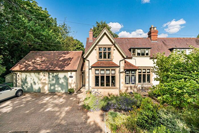 3 Bedroom Detached House For Sale In South Cerney Road, Siddington, Cirencester, Gloucestershire, GL7