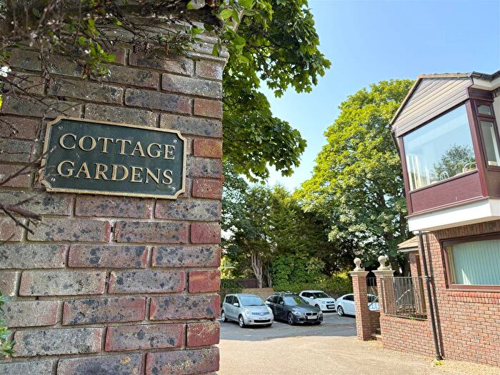 2 Bedroom Flat For Sale In Cottage Gardens, Cleadon Village, SR6