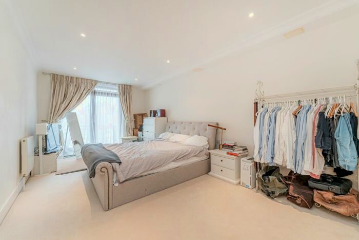 1 Bedroom Flat To Rent In Thomas More Street, London, E1W