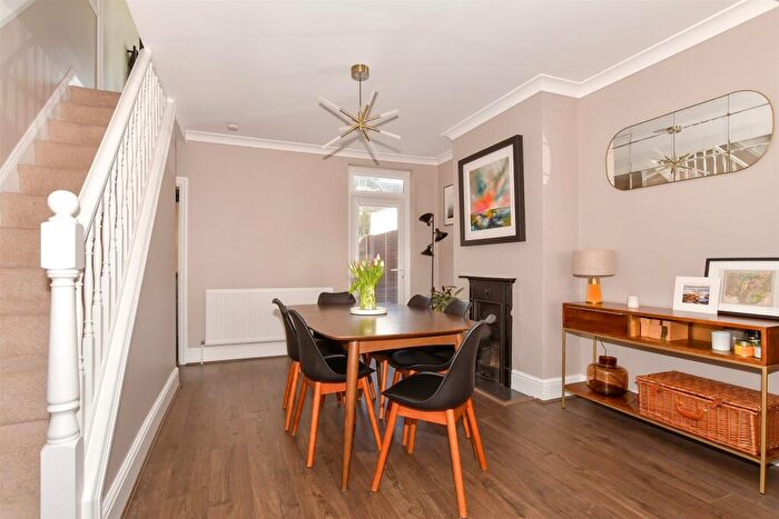2 Bedroom Terraced House For Sale In Clive Road, Rochester, Kent, ME1