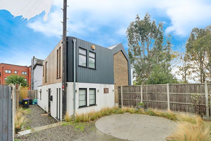 3 Bedroom Detached House To Rent In Station Road, Leigh-On-Sea, SS9