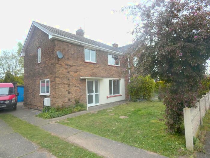 3 Bedroom Semi-Detached House To Rent In Petersmith Drive, New Ollerton, NG22