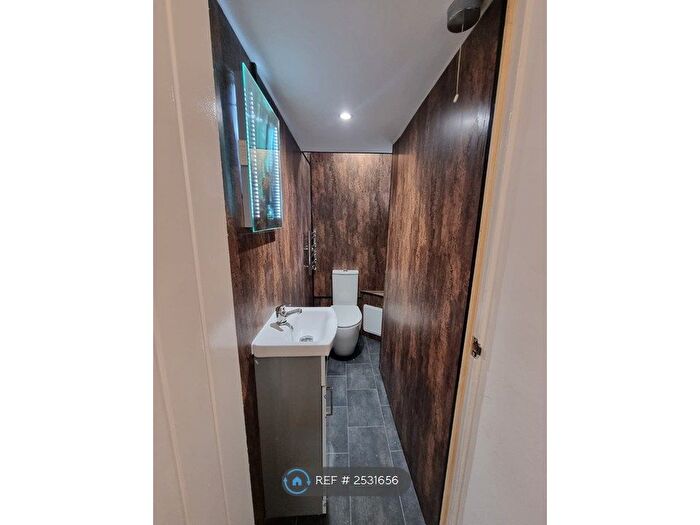 1 Bedroom End Of Terrace House To Rent In Castle Street, Tonbridge, TN9