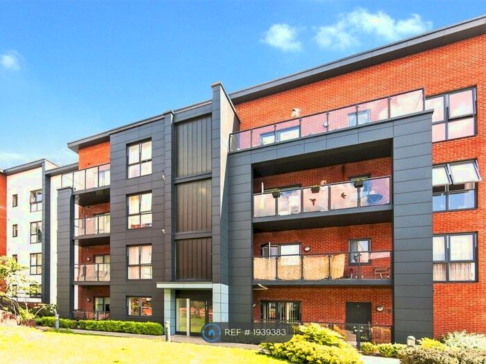 1 Bedroom Flat To Rent In Catkin House, Romford, RM3