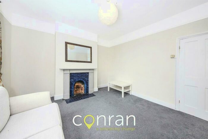 2 Bedroom Apartment To Rent In Charlton Church Lane, Charlton, SE7