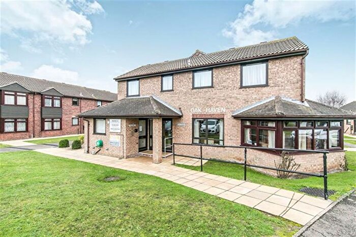 1 Bedroom Flat To Rent In Oakhaven, Harwich, CO12