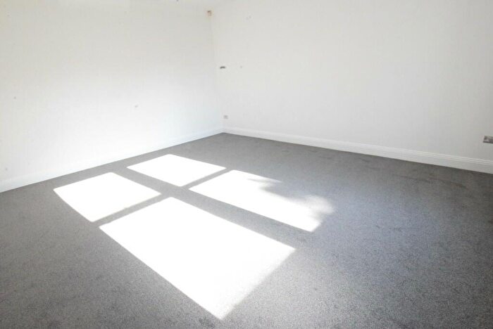 2 Bedroom Apartment To Rent In Bramley House, Christchurch Road, Bournemouth, BH1