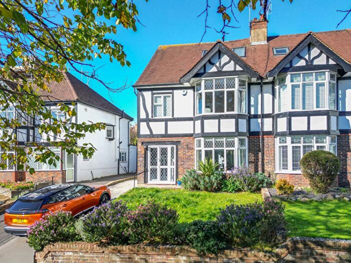 4 Bedroom Semi Detached House For Sale In Park View Road, Hove, BN3