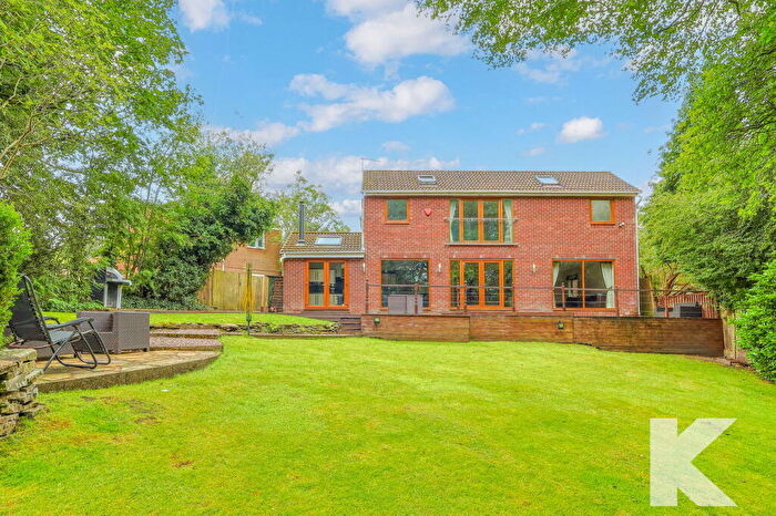 4 Bedroom Detached House For Sale In Woodland Park, Royton, Oldham, OL2