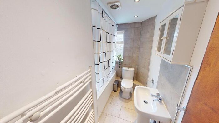 5 Bedroom Flat To Rent In Flat B, A Colville Street, NG1