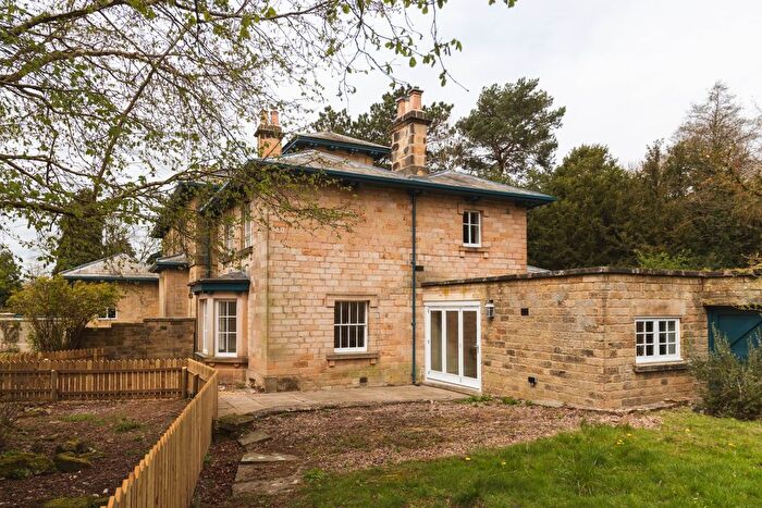 3 Bedroom Semi-Detached House To Rent In Park Lodge, Nether End, Baslow, DE45