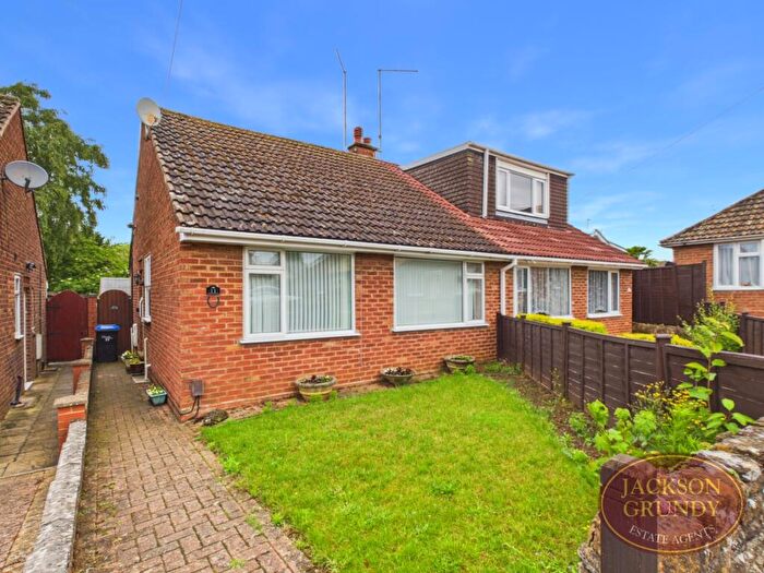2 Bedroom House For Sale In The Avenue, Kingsthorpe, NN2