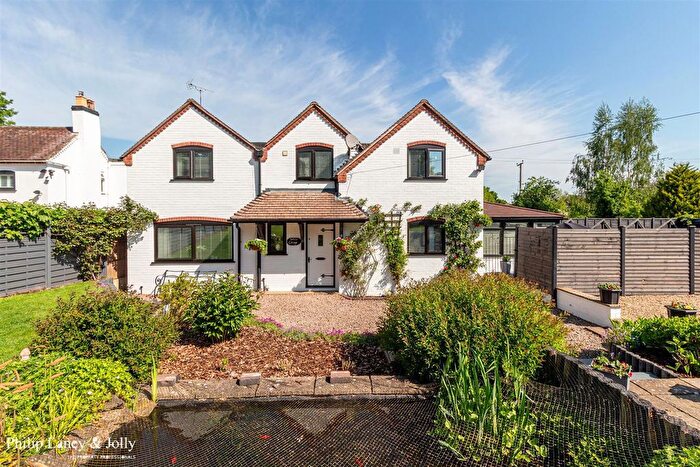 4 Bedroom Detached House For Sale In High Park, Whittington, Worcester, WR5