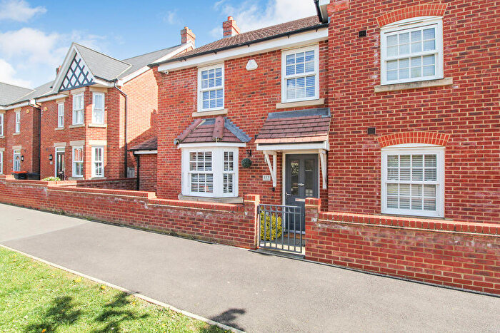 3 Bedroom Semi-Detached House For Sale In Wilkinson Road, Kempston, MK42