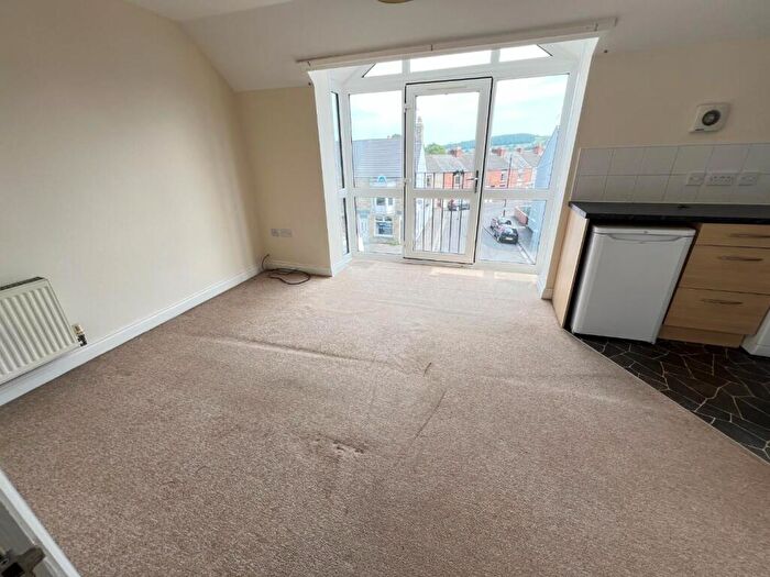 2 Bedroom Flat To Rent In Station Road, West Auckland, DL14