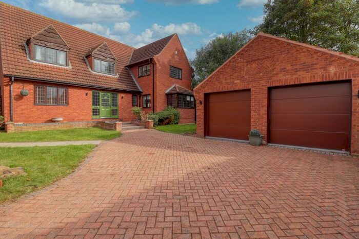 5 Bedroom Detached House For Sale In Fox Court, Crowle, Scunthorpe, DN17