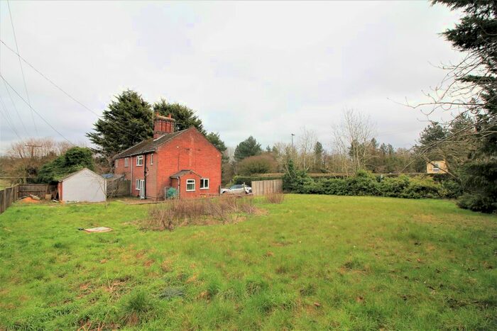 4 Bedroom Semi-Detached House To Rent In Old Watton Road, Norwich, NR4