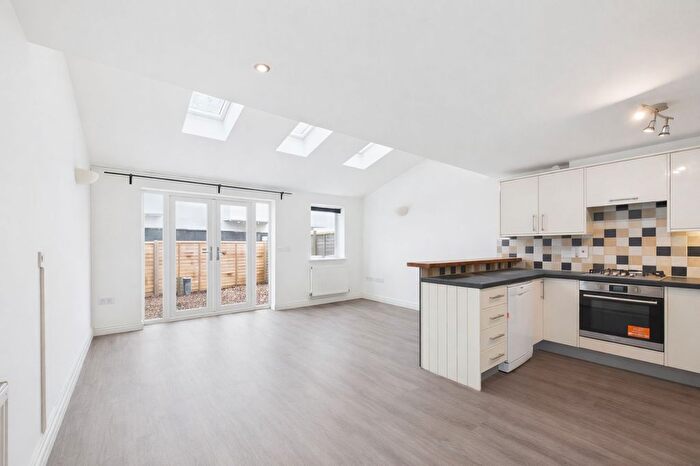 3 Bedroom Terraced House To Rent In Stoneville Street, Cheltenham, GL51