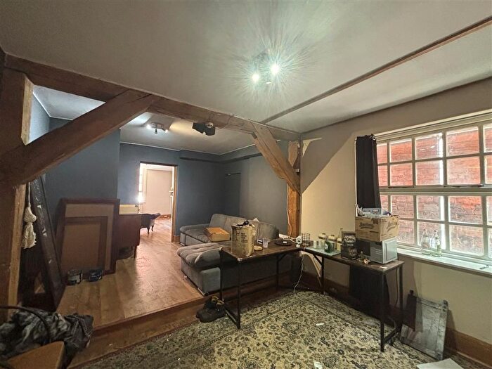 1 Bedroom Flat To Rent In Bird Street, Lichfield, WS13