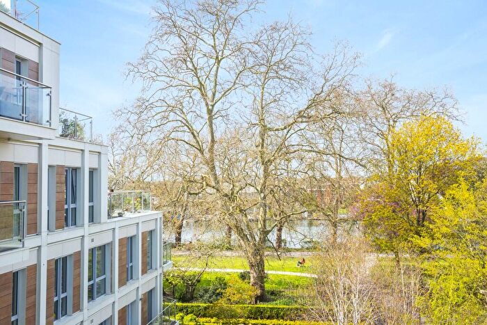 2 Bedroom Apartment To Rent In Henry Macaulay Avenue, Kingston Upon Thames, KT2