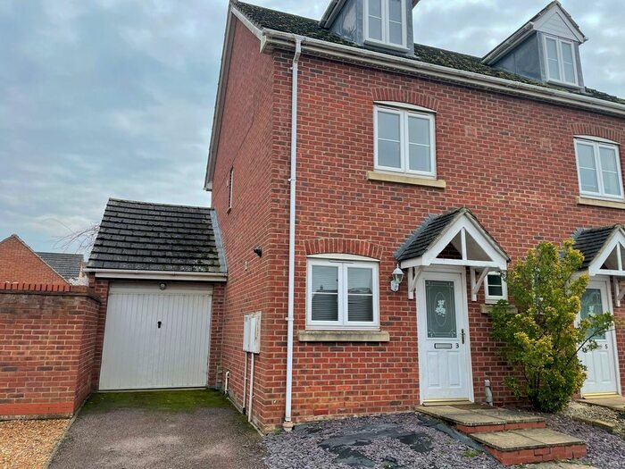 3 Bedroom Semi-Detached House To Rent In Linseed Walk, Downham Market, PE38