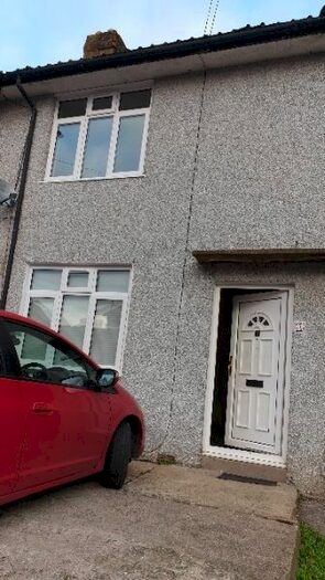 3 Bedroom Semi-Detached House To Rent In Fuller Road, Becontree, Dagenham RM8