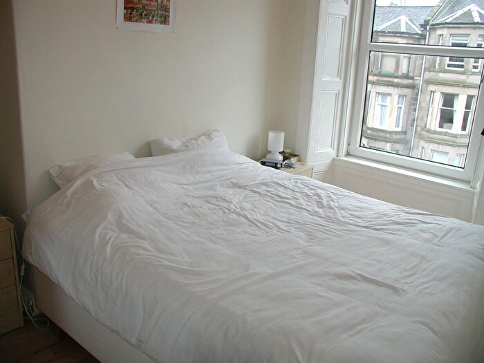 1 Bedroom Flat To Rent In Montgomery Street, Edinburgh, EH7