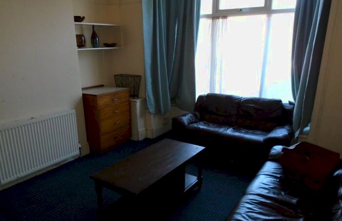 6 Bedroom Property To Rent In Bournbrook Road, Selly Oak, Birmingham, B29