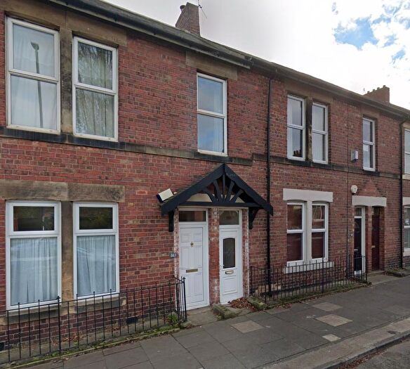 3 Bedroom Flat To Rent In Salters Road, Gosforth, Newcastle Upon Tyne, NE3
