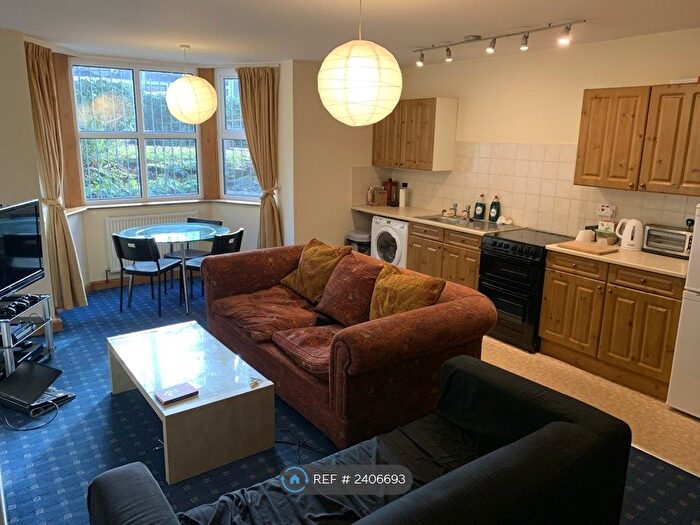 1 Bedroom Flat To Rent In Moorland Hall, Leeds, LS3