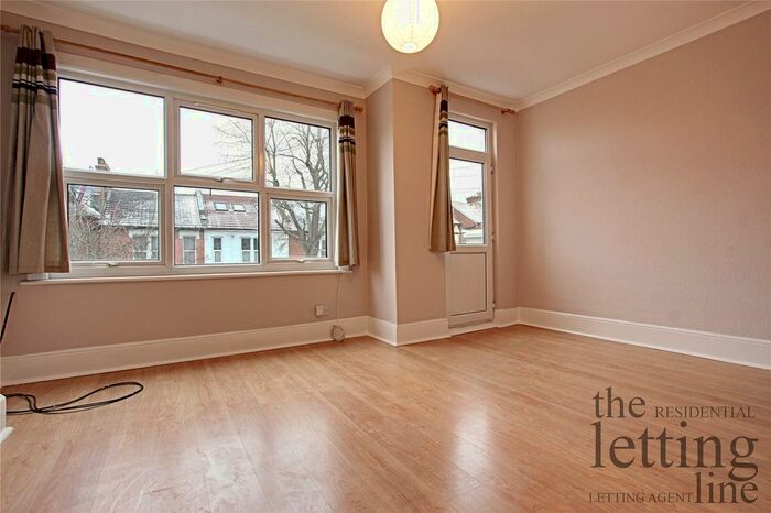 1 Bedroom Flat To Rent In Lascotts Road, London, N22