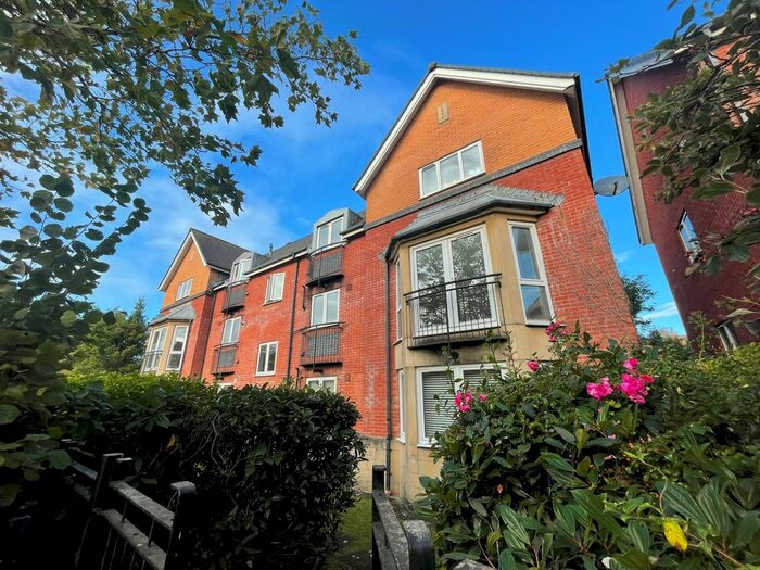 2 Bedroom Flat To Rent In Windlass Court, Atlantic Wharf, Cardiff, CF10