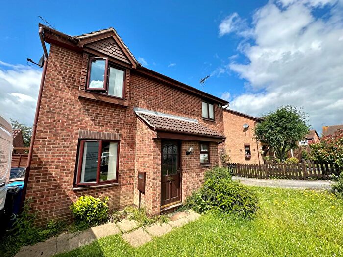 2 Bedroom Property To Rent In Barclay Court, Derbyshire, Ilkeston, DE7