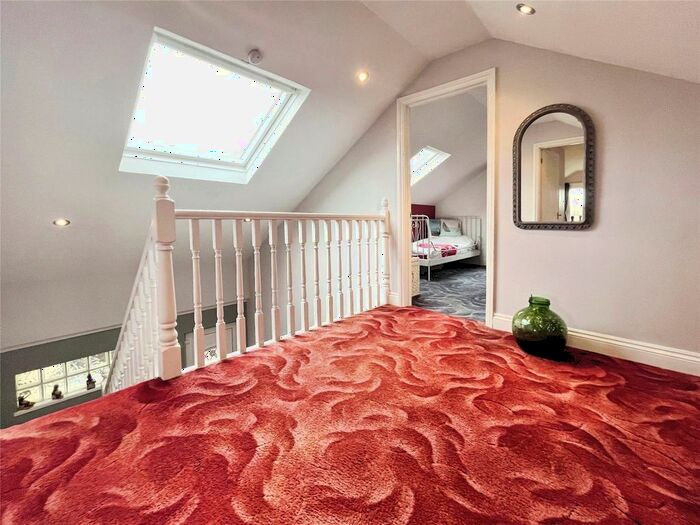 4 Bedroom Bungalow For Sale In Greenview Crescent, Hildenborough, Tonbridge, Kent, TN11