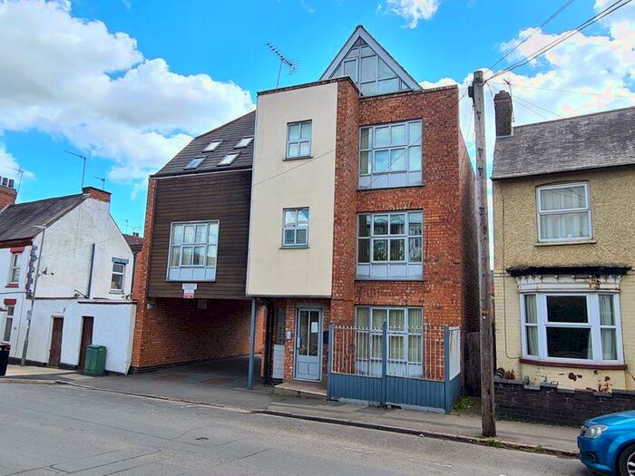 1 Bedroom Flat To Rent In Barclay Court, Murray Road, Rugby, CV21