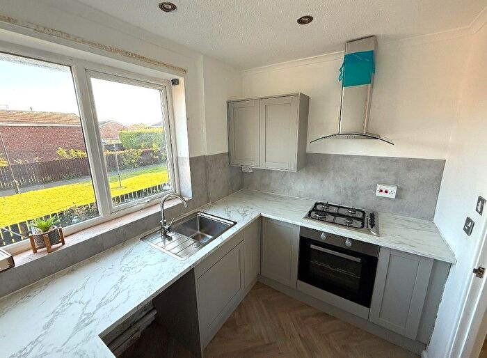 2 Bedroom Flat To Rent In Manston Close, Sunderland, SR3