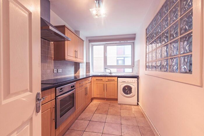 1 Bedroom Flat To Rent In Flat High London, N6