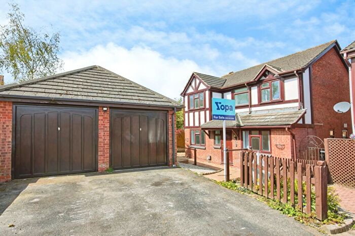 4 Bedroom Detached House For Sale In Wolfscote Dale, Church Gresley, Swadlincote, DE11