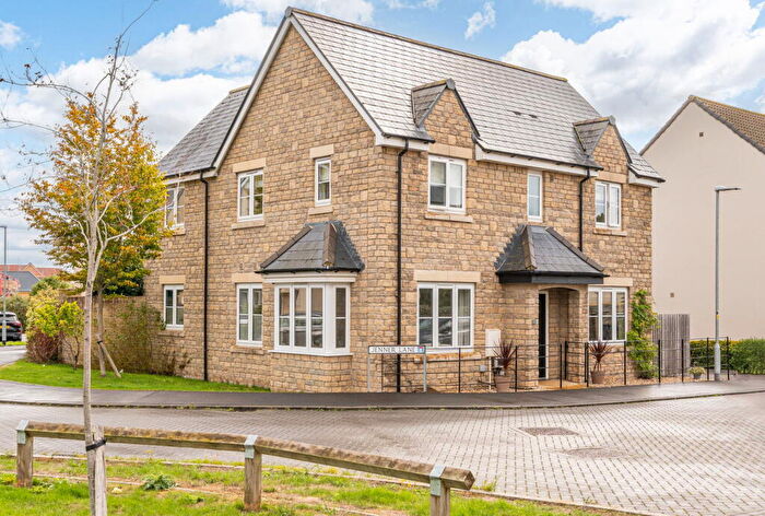 4 Bedroom Detached House For Sale In Jenner Lane, Malmesbury, SN16