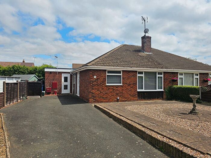 2 Bedroom Semi-Detached Bungalow For Sale In Lea Road, Brockworth, GL3
