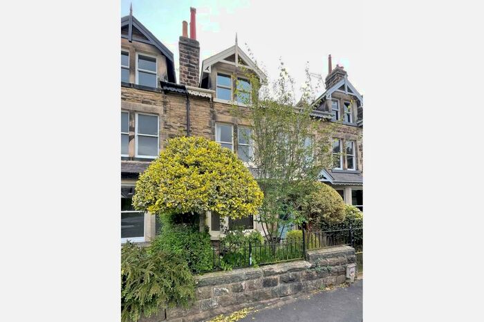 4 Bedroom Terraced House To Rent In Treesdale Road, Harrogate, HG2
