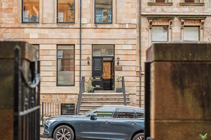 3 Bedroom Flat For Sale In Cecil Street, Hillhead, G12